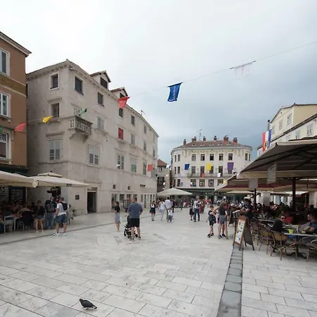 Piazza Square Centre Lägenhet Split