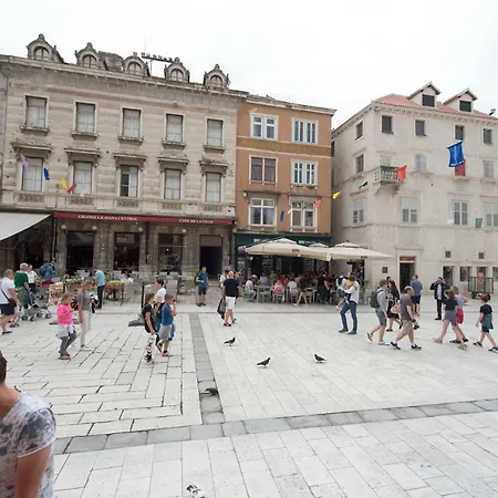 Apartment Piazza Square City Top Centre *